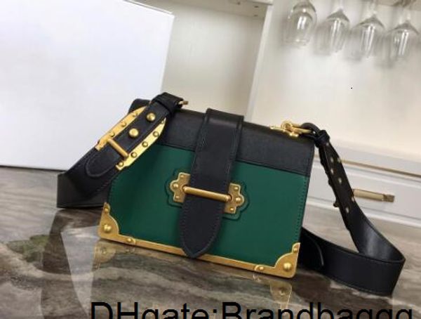 classic square chain shoulder bags letter insert buckle purse lady handbags genuine leather women clutch messenger bag crossbody totes
classic square chain shoulder bags letter insert buckle purse lady handbags genuine leather women clutch messenger bag crossbody totes