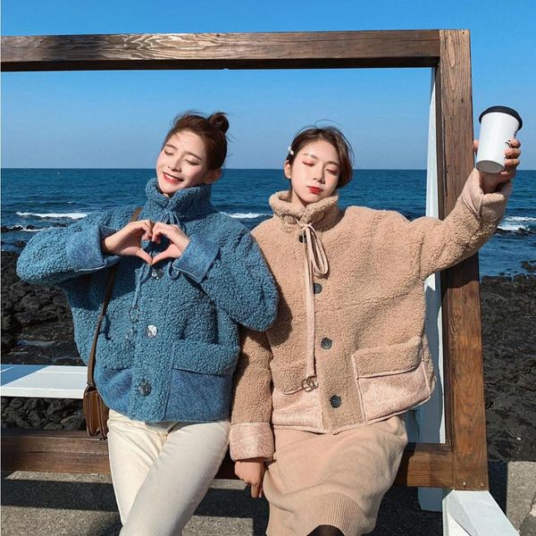 2019 chic korean-style short loose-fit lambs wool thick stand collar lace-up friend-cotton overcoat women's winter fashion, Blue;black
2019 chic korean-style short loose-fit lambs wool thick stand collar lace-up friend-cotton overcoat women's winter fashion, Blue;black