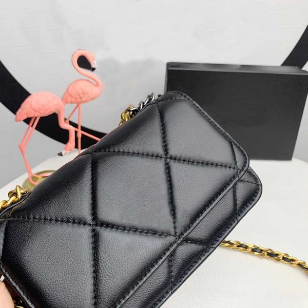 luxury designer women bags fashion shoulder handbags purse tote bag black leather chain designer crossbody bags messenger bag 20cm 
luxury designer women bags fashion shoulder handbags purse tote bag black leather chain designer crossbody bags messenger bag 20cm