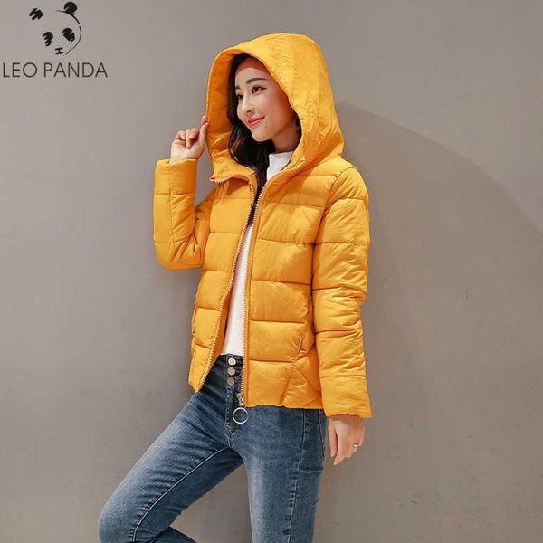 6xl large size cotton coat women's thin short cotton coat korean version of the bread female, Black
6xl large size cotton coat women's thin short cotton coat korean version of the bread female, Black