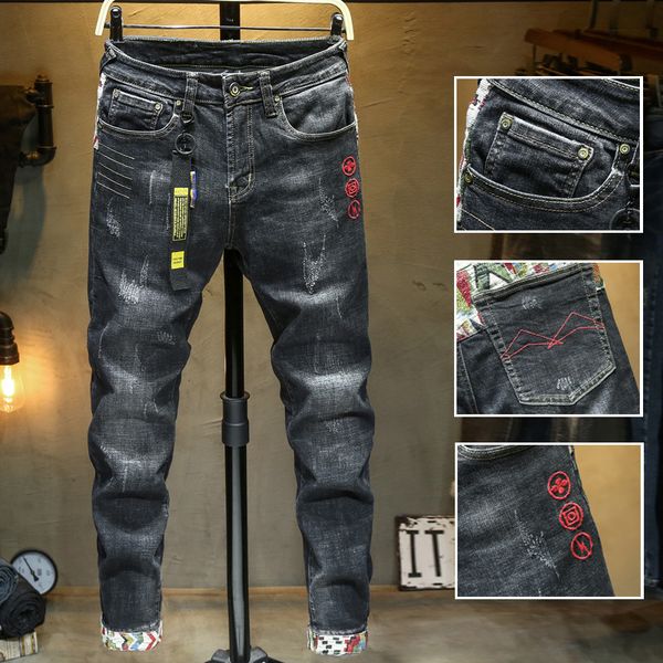 2020 original design new european and american men's stretch feet jeans embroidered hole patch slim tide pants size 28-38, Blue
2020 original design new european and american men's stretch feet jeans embroidered hole patch slim tide pants size 28-38, Blue