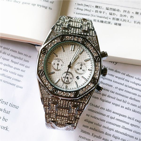 wholesale new wechat business foreign trade selling love brand luxury fashion watch full diamond men quartz watch, Slivery;brown
wholesale new wechat business foreign trade selling love brand luxury fashion watch full diamond men quartz watch, Slivery;brown