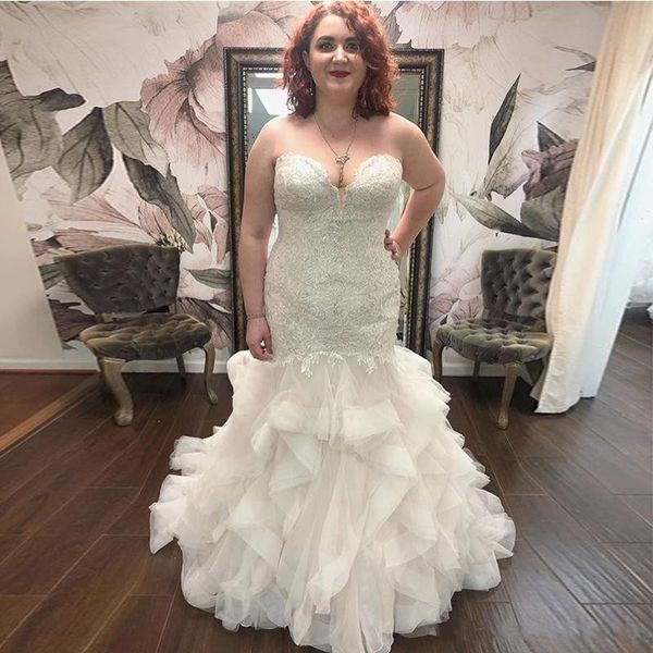 2019 New Plus Size Elegant Mermaid Wedding Dress Sweetheart Appliques Beaded Tiered Skirt Vestido De Novia Tulle Bridal Gowns Robe De Mariee
2019 New Plus Size Elegant Mermaid Wedding Dress Sweetheart Appliques Beaded Tiered Skirt Vestido De Novia Tulle Bridal Gowns Robe De Mariee