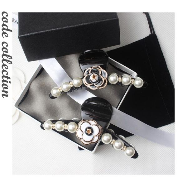 arrival korean imitation pearl hair claw clips vintage simple camellia hairpin luxurious elegant for girl hair accessories, Golden;white
arrival korean imitation pearl hair claw clips vintage simple camellia hairpin luxurious elegant for girl hair accessories, Golden;white