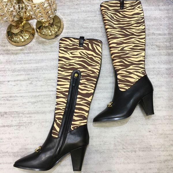 2019 leisure autumn and winter european and american catwalk fashion boots high-heeled square head color matching leather knight boots, Black
2019 leisure autumn and winter european and american catwalk fashion boots high-heeled square head color matching leather knight boots, Black