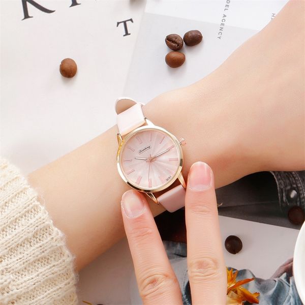women watches fashion rose gold minimalism simple leather band quartz analog wrist watch luxury ladies casual dress clock ld, Slivery;brown
women watches fashion rose gold minimalism simple leather band quartz analog wrist watch luxury ladies casual dress clock ld, Slivery;brown