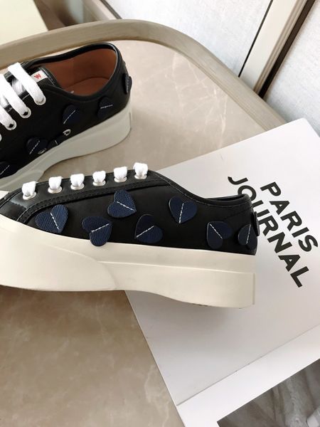 2020 latest women's fashion luxury casual sports low-shoes jogging shoes basketball spot supply non-slip outsole heart-shaped shoes blu, Black
2020 latest women's fashion luxury casual sports low-shoes jogging shoes basketball spot supply non-slip outsole heart-shaped shoes blu, Black