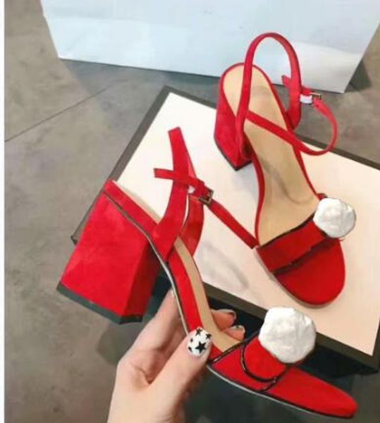 Sapatos clássicos dongfangmingzhuok
Sapatos clássicos dongfangmingzhuok