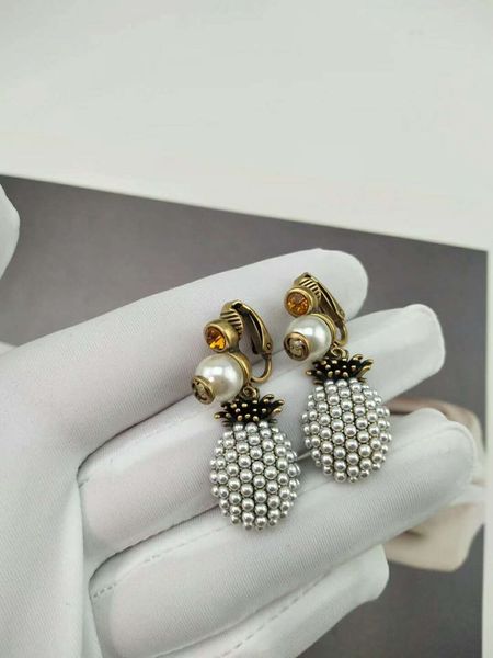 2019 Высокое качество роскошных украшений дизайнер серьги из латуни ананас серьги
2019 Высокое качество роскошных украшений дизайнер серьги из латуни ананас серьги