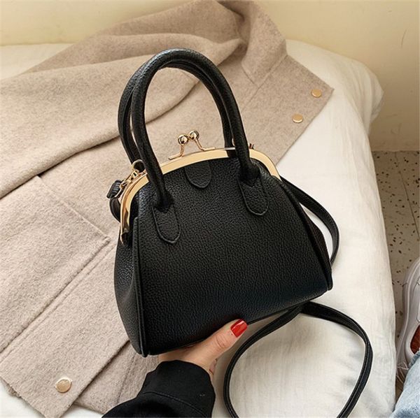 female handbag new fashion foreign style handbags shoulder cross body shell bag ph-cfy20060817
female handbag new fashion foreign style handbags shoulder cross body shell bag ph-cfy20060817