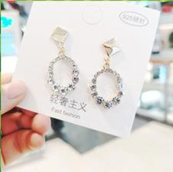 korean designer luxury style s925 silver plated girl fashion boutique simple earrings beautiful versatile
korean designer luxury style s925 silver plated girl fashion boutique simple earrings beautiful versatile