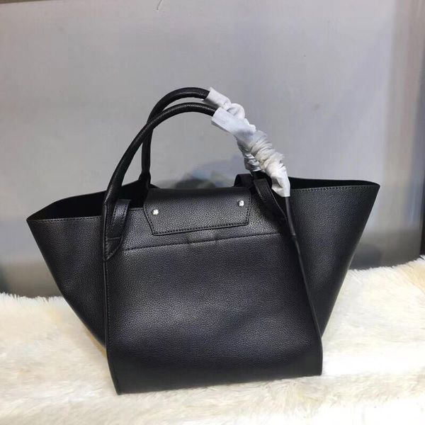 designer-women designer handbags genuine cowhide leather tote clutch shoulder shopping bag 2019 new arrival celin luxury bag
designer-women designer handbags genuine cowhide leather tote clutch shoulder shopping bag 2019 new arrival celin luxury bag