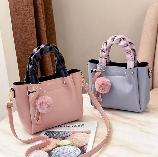 the est brand recommended women's flamingo handbags designer's sweet and simple multi-color one-shoulder bucket bag ing
the est brand recommended women's flamingo handbags designer's sweet and simple multi-color one-shoulder bucket bag ing