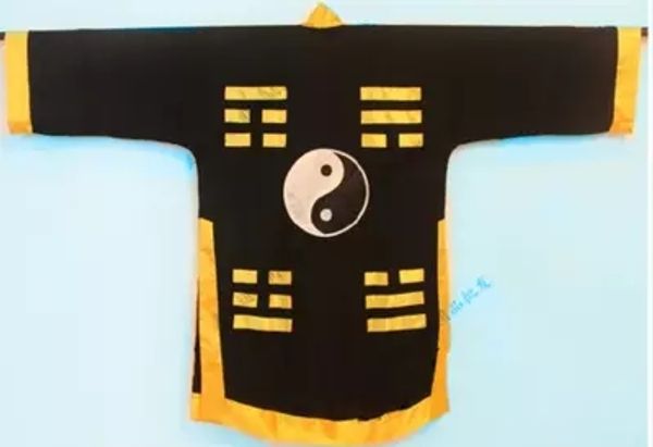 2019 new taoism clothing uniforms taoist cassock robe martial arts suits priest cranes garments costume yellow
2019 new taoism clothing uniforms taoist cassock robe martial arts suits priest cranes garments costume yellow