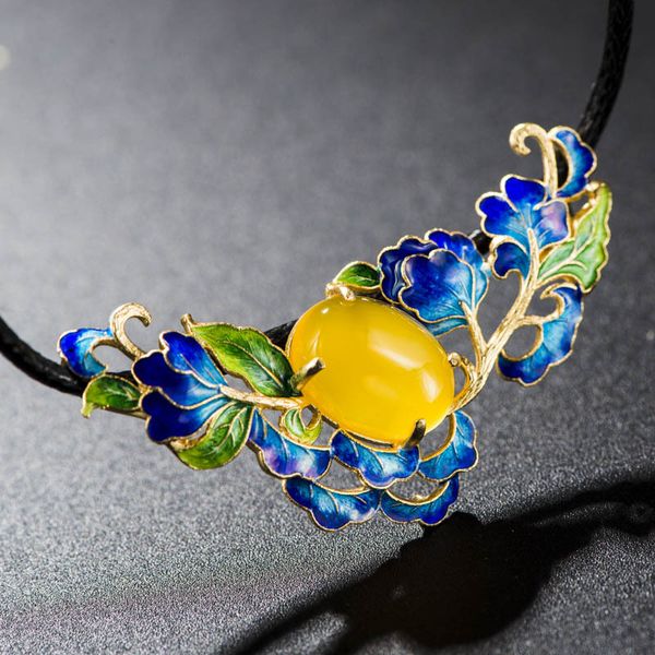 cloisonne retro thai silver gilt enamel blue s925 sterling silver pendant female hollow peony natural yellow agate pendant
cloisonne retro thai silver gilt enamel blue s925 sterling silver pendant female hollow peony natural yellow agate pendant