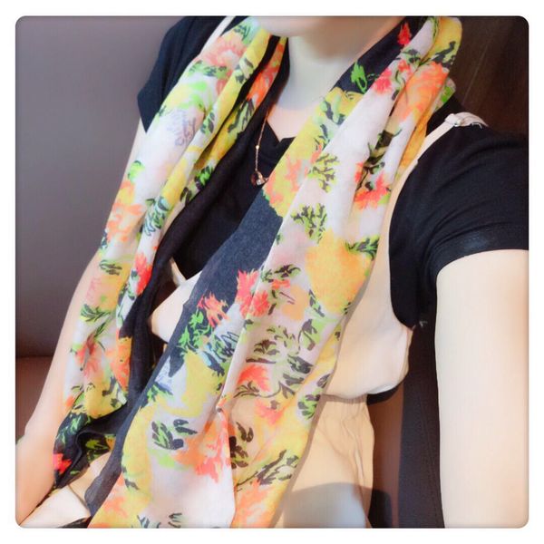 84498 весна, лето, осень и зима 2019 женщин шелковый кашемировый шарф роскошные женские шарф квадратный шарф высокого класса индивидуальные, Blue;gray 
84498 весна, лето, осень и зима 2019 женщин шелковый кашемировый шарф роскошные женские шарф квадратный шарф высокого класса индивидуальные, Blue;gray