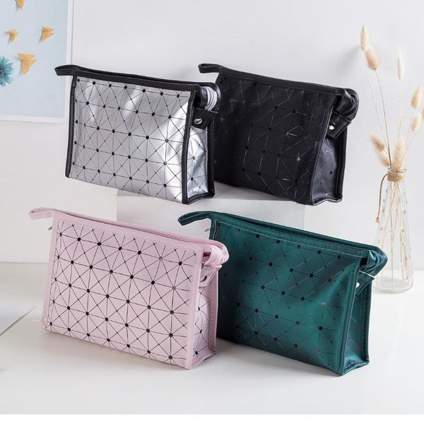 women cosmetic bag fashion pu leather travel make up necessaries organizer zipper makeup case pouch toiletry kit lady makeup bag
women cosmetic bag fashion pu leather travel make up necessaries organizer zipper makeup case pouch toiletry kit lady makeup bag