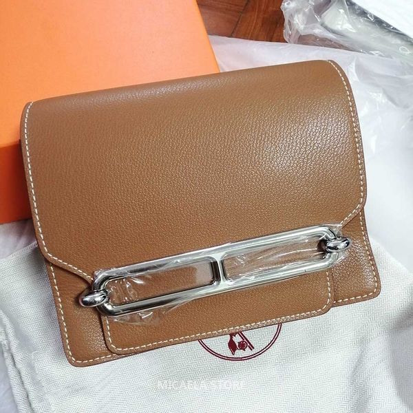 Micaela de igner houlder bag 2019 brand fa hion luxury handbag plain genuine leather rouli bag pur e women trunk cro body bag
Micaela de igner houlder bag 2019 brand fa hion luxury handbag plain genuine leather rouli bag pur e women trunk cro body bag