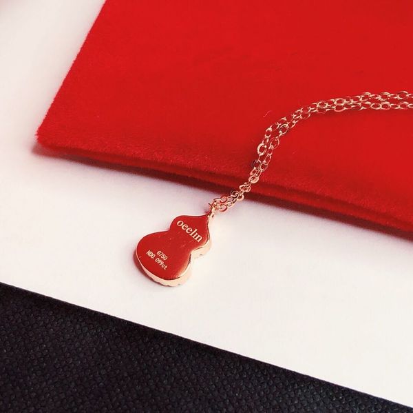 european and american stars men and women luxury jewelry s925 sterling silver necklace designer fashion white mother-of-pearl ruby necklace
european and american stars men and women luxury jewelry s925 sterling silver necklace designer fashion white mother-of-pearl ruby necklace