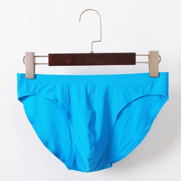 men's underwear pure color one piece ice silk seamles fashionable underwear leisure comfortable charming personality, Black;white
men's underwear pure color one piece ice silk seamles fashionable underwear leisure comfortable charming personality, Black;white