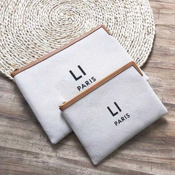 19/20 new canvas handbag leather stitching canvas design fashionable casual style 5-star high-end quality envelope bag ladies zipper
19/20 new canvas handbag leather stitching canvas design fashionable casual style 5-star high-end quality envelope bag ladies zipper