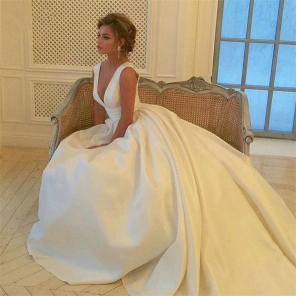2020 vestidos de novia v-neck wedding gowns sleeveless satin princess bridal dress long ball gown chapel train wedding dresses, White
2020 vestidos de novia v-neck wedding gowns sleeveless satin princess bridal dress long ball gown chapel train wedding dresses, White
