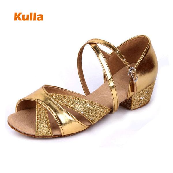 new arrival girls/child/kids latin ballroom dance shoes soft sole gold silver practice dancing shoes woman low heels dance
new arrival girls/child/kids latin ballroom dance shoes soft sole gold silver practice dancing shoes woman low heels dance