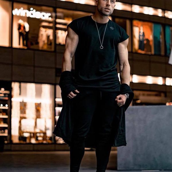 men' athletic gym muscle fitness tank workout sleeveless vest breathable bodybuilding soft stringer, White;black
men' athletic gym muscle fitness tank workout sleeveless vest breathable bodybuilding soft stringer, White;black