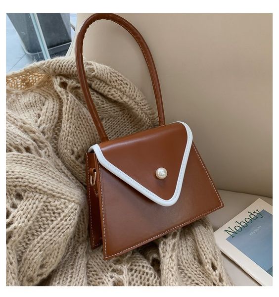 2020 женская мода сумки на ремне малый fragrance темперамент crossbody сумка new wild ручки плеча crossbody тотализатор
2020 женская мода сумки на ремне малый fragrance темперамент crossbody сумка new wild ручки плеча crossbody тотализатор