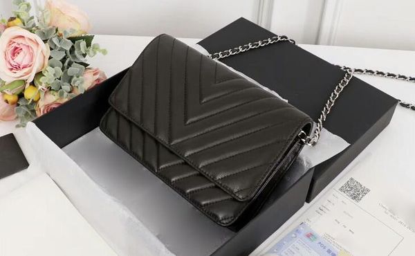 5a a33814 lambskin v classic wallet on chain,gold/silver-tone metal hardware,come with dust bag+box+receipt+ribbon,dhl ing, Red;black
5a a33814 lambskin v classic wallet on chain,gold/silver-tone metal hardware,come with dust bag+box+receipt+ribbon,dhl ing, Red;black