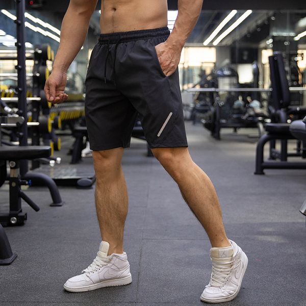 2020 new spandex running shorts men quick dry gym short fitness shorts sport gyms men jogging sportwear short sport homme, Black;blue
2020 new spandex running shorts men quick dry gym short fitness shorts sport gyms men jogging sportwear short sport homme, Black;blue