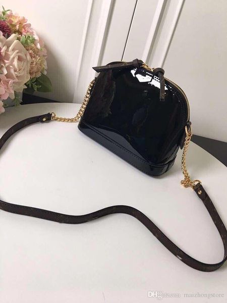 designer bags alma mirror shell bag chain shoulder strap luxury famous purses bag women fashion bag
designer bags alma mirror shell bag chain shoulder strap luxury famous purses bag women fashion bag