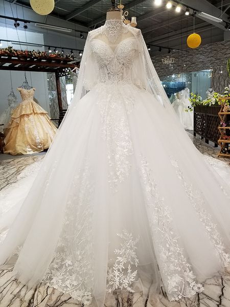 2019 new sparkly ball gown wedding dress luxyry dubai afraic appliques tassels with shawl bridal gown plus size vestido de noiva custom made, White
2019 new sparkly ball gown wedding dress luxyry dubai afraic appliques tassels with shawl bridal gown plus size vestido de noiva custom made, White