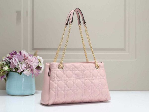 fashion new 2020 designer luxury chain simple one shoulder internal compartment large capacity crossbody bag drop shipping
fashion new 2020 designer luxury chain simple one shoulder internal compartment large capacity crossbody bag drop shipping