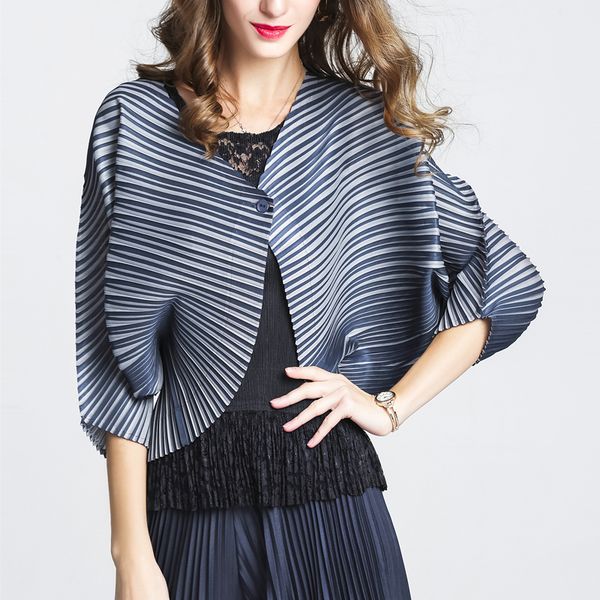 lanmrem 2019 new summer fashion women clothes japan styles batwing sleeves pleated open stitch cardigan short jacket wg13701, Black;brown
lanmrem 2019 new summer fashion women clothes japan styles batwing sleeves pleated open stitch cardigan short jacket wg13701, Black;brown