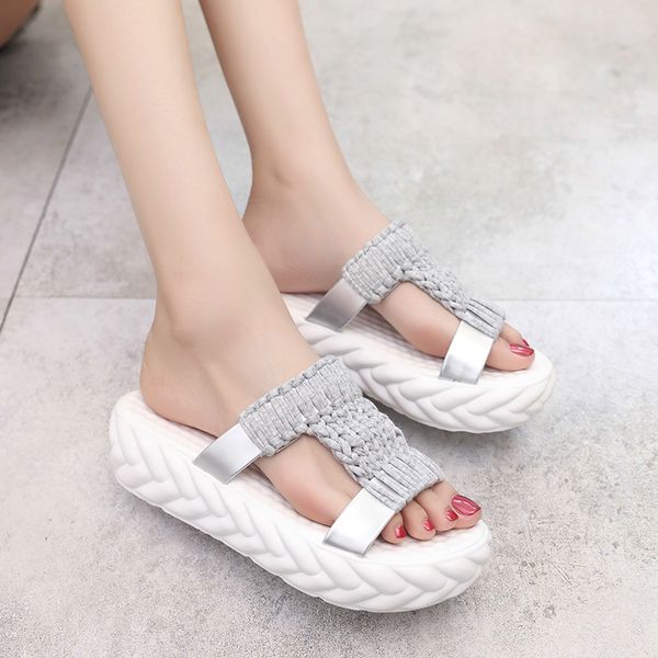 2020 thick platform slippers women summer new fashion outdoor comfortable weave med heels sandals slides, Black
2020 thick platform slippers women summer new fashion outdoor comfortable weave med heels sandals slides, Black