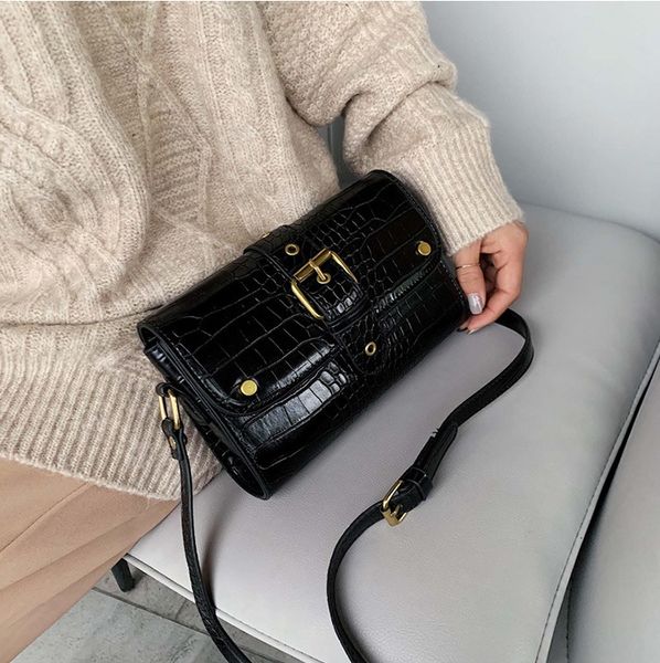 2020 spring and summer new wild small bag french niche single shoulder ladies bag
2020 spring and summer new wild small bag french niche single shoulder ladies bag
