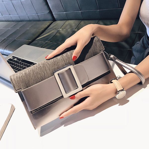 new small bag 2018 new wave of korean shoulder messenger handbag fashion personality wild temperament female clutch
new small bag 2018 new wave of korean shoulder messenger handbag fashion personality wild temperament female clutch