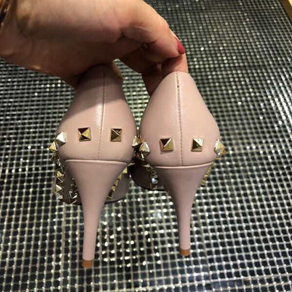 luxury designer women shoes rivet elements decoration high heels 9.5cm nude black leather pointed toes pumps dress shoes sandals
luxury designer women shoes rivet elements decoration high heels 9.5cm nude black leather pointed toes pumps dress shoes sandals