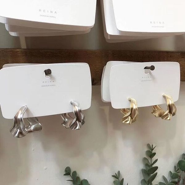vintage korea statement irregular metal earrings 2020 new design big geometric earrings for women modern simple punk jewelry, Golden;silver
vintage korea statement irregular metal earrings 2020 new design big geometric earrings for women modern simple punk jewelry, Golden;silver
