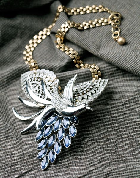 2019 new styles shiny glass stone phoenix pendant statement necklace for women gifts jewelry accessories in box, Silver
2019 new styles shiny glass stone phoenix pendant statement necklace for women gifts jewelry accessories in box, Silver