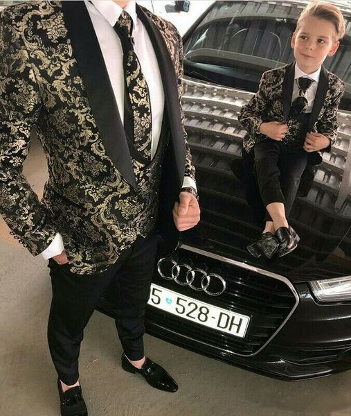 2019 beach groomsmen tuxedos peaked lapel mens pattern suits wedding tuxedos custom made suit men prom gowns jacket+vest+pants +necktie w004, Black;gray
2019 beach groomsmen tuxedos peaked lapel mens pattern suits wedding tuxedos custom made suit men prom gowns jacket+vest+pants +necktie w004, Black;gray