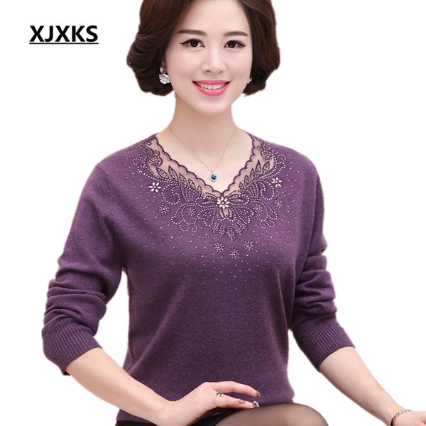 new 2017 winter women sweaters v-collar long sleeve pullovers solid color middle-aged good quality hand-beaded sweater, White;black
new 2017 winter women sweaters v-collar long sleeve pullovers solid color middle-aged good quality hand-beaded sweater, White;black