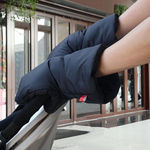 1 pair waterproof nylon fabric gloves winter mother gloves black baby stroller super warm comfortable convenient high quality
1 pair waterproof nylon fabric gloves winter mother gloves black baby stroller super warm comfortable convenient high quality