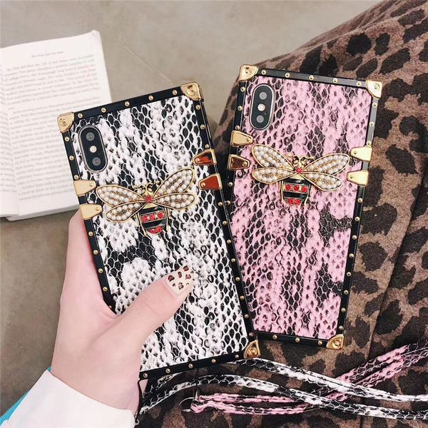 fashion cross body designer snakeskin grain with bee for iphone x xsmax xr cell phone cases soft shockproof back cover for iphone11 11promax
fashion cross body designer snakeskin grain with bee for iphone x xsmax xr cell phone cases soft shockproof back cover for iphone11 11promax