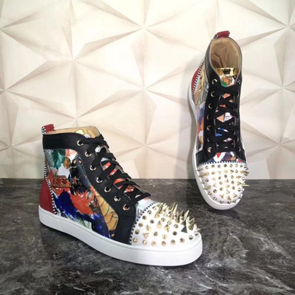 perfect quality fashion brand new high graffiti patent leather red bottom shoes men's sneakers shoes with spikes leisure flats eu36-46, Black 
perfect quality fashion brand new high graffiti patent leather red bottom shoes men's sneakers shoes with spikes leisure flats eu36-46, Black