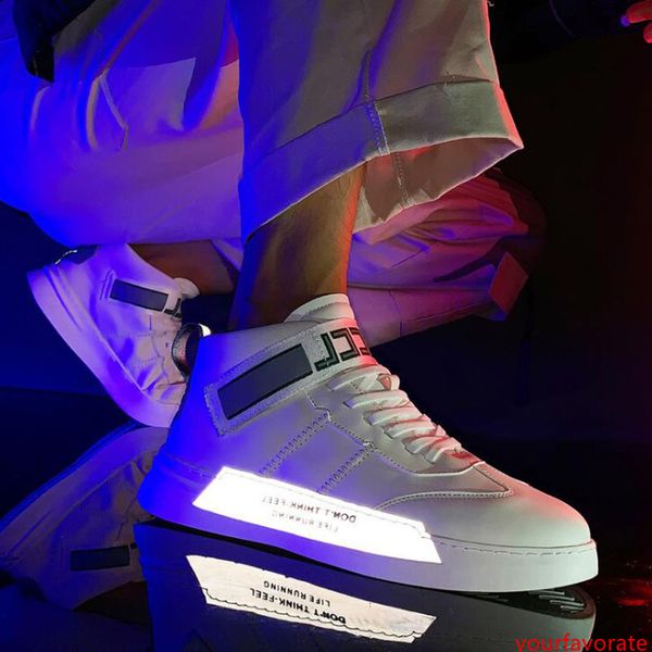 men running shoes blue white split all-match fashion men trainer breathable light grey red reflective outdoor sport sneaker
men running shoes blue white split all-match fashion men trainer breathable light grey red reflective outdoor sport sneaker