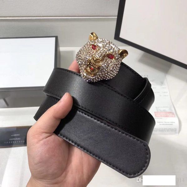 2018 fashion luxury italy brand belts for men women great quality real leather belt diamond animal buckle waist strap waistband, Black;brown
2018 fashion luxury italy brand belts for men women great quality real leather belt diamond animal buckle waist strap waistband, Black;brown