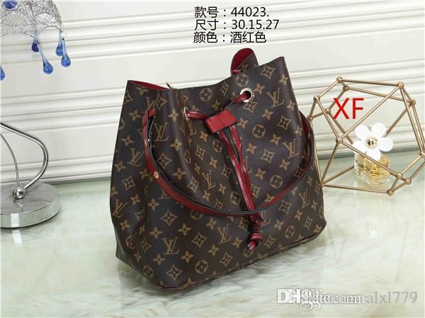 20188 styles Handbag Famous Designer Brand Name Fashion Leather Handbags Women Tote Shoulder Bags Lady Leather Handbags Bags purse71
20188 styles Handbag Famous Designer Brand Name Fashion Leather Handbags Women Tote Shoulder Bags Lady Leather Handbags Bags purse71