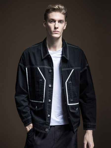 pinli pinli fall 2019 new men's decorated body printed turn-collar jean jacket b193404338, Black;brown
pinli pinli fall 2019 new men's decorated body printed turn-collar jean jacket b193404338, Black;brown